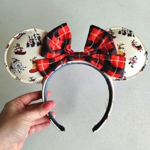 Disney Walt's Holiday Lodge Minnie Ear Headband